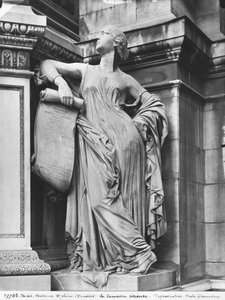 Molière Fontein, Serieuze Komedie, 1844 (marmer) (detail)
